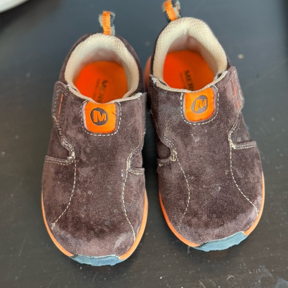 Merrell Kid’s Brown Suede Shoes - Size 8 - Picture 1 of 3